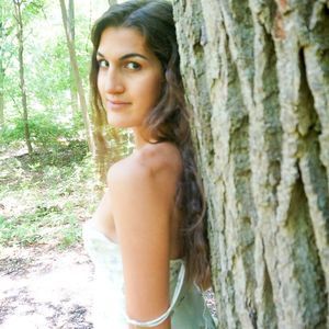 Meet your Posher, Nicoleta